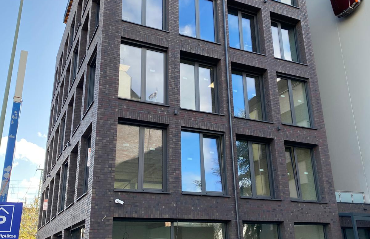 WhatsApp Image 2025-02-12 at 14.15.52 (10) 1